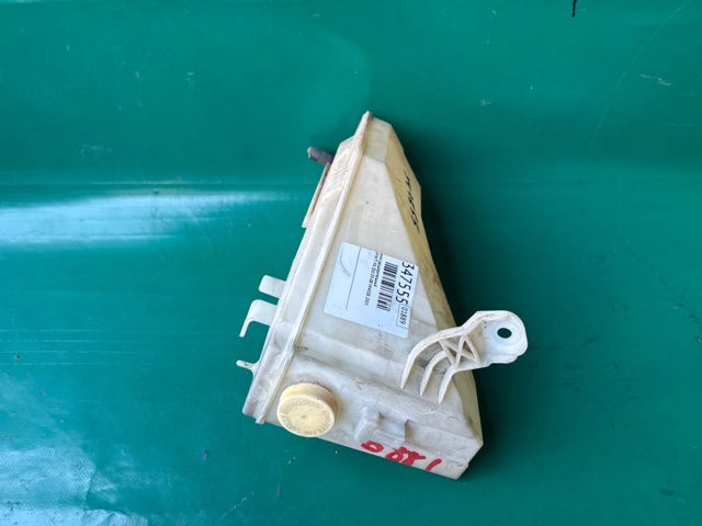Кришка бачка 2171279900 NISSAN