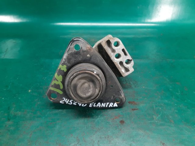 Права подушка двигуна 218102L000 HYUNDAI
