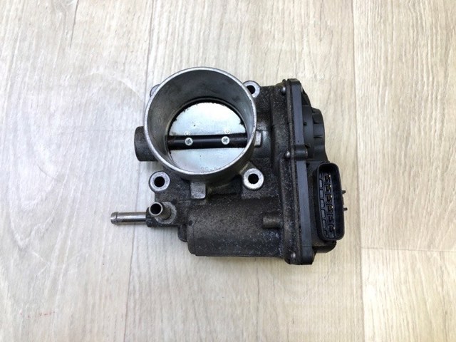 Дросільна заслінка в зборі 220300T080 TOYOTA