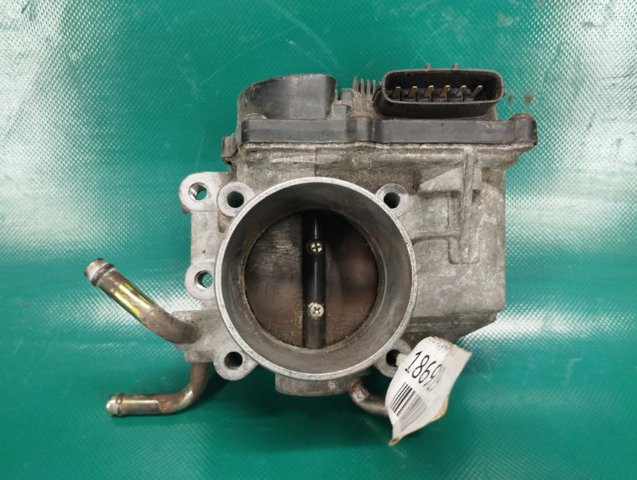 Дросільна заслінка в зборі 2203028011 TOYOTA