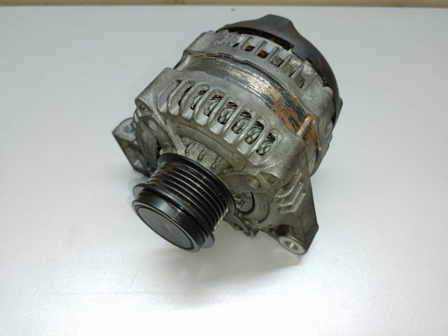 Авто генератор 22865612 GM