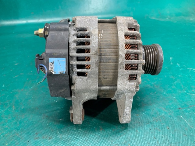 Авто генератор 23100EN000 NISSAN