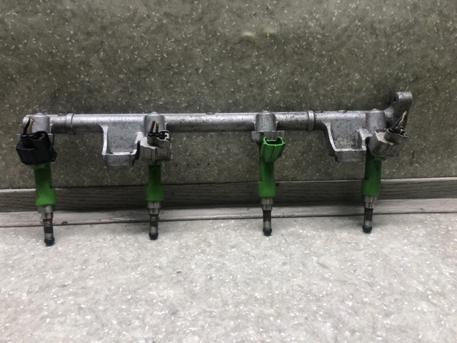 Форсунка інжектора 232500V010 TOYOTA