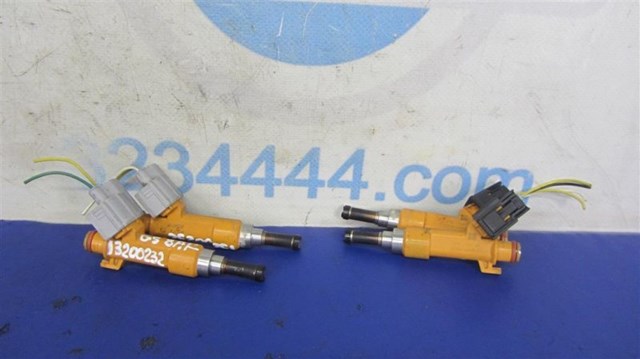Форсунка вприску палива 2325036020 TOYOTA