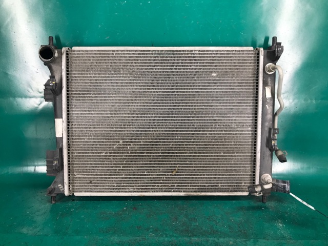 Радіатор водяний 253101R150 HYUNDAI