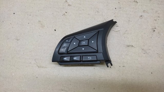 Блок кнопкових перемикачів рульового колеса 255506FL1A NISSAN