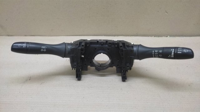 Перемикач підрульовий 255605HK7D NISSAN
