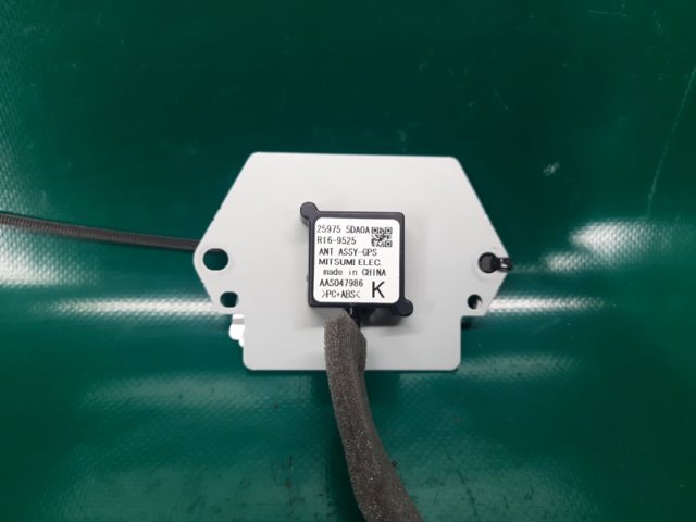 Антена GPS 259755DA0A NISSAN