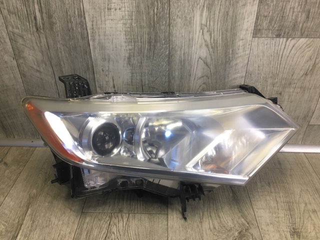Права блок фара 260101JR0A NISSAN