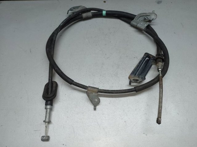 Трос ручного гальма задній, правий 26051FJ021 SUBARU