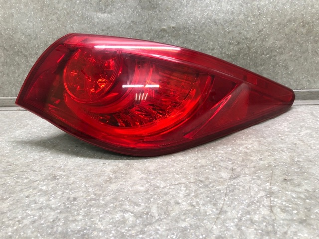 Ліхтар задній правий 265504HB0B NISSAN