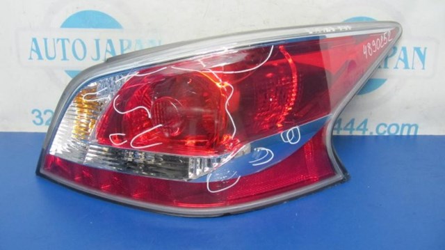 Задній правий стоп 265509HM0A NISSAN