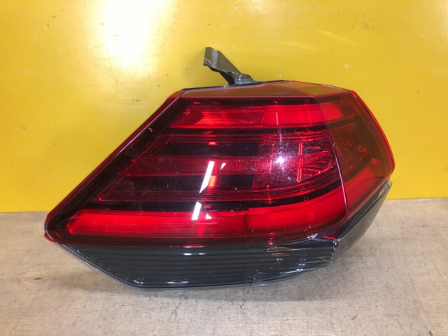Стоп задній 265556FP0A NISSAN