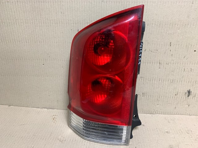Ліхтар задній лівий 26555ZC225 NISSAN
