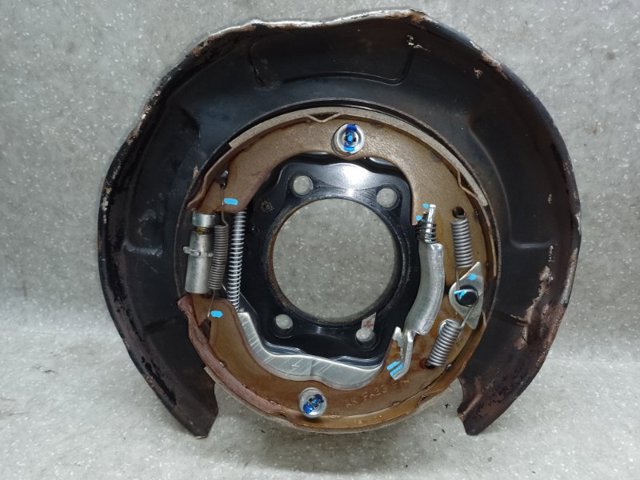 Захист гальмівного диска заднього, лівого 26704FG010 SUBARU