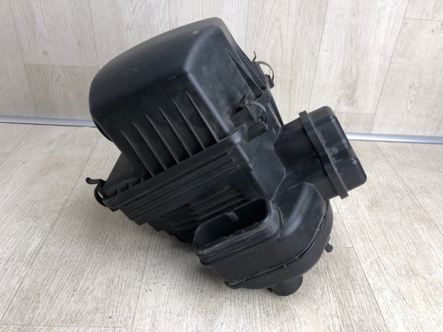 Корпус повітряного фільтра 281102S800 HYUNDAI