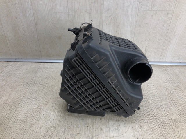 Корпус повітряного фільтра 281103R100 HYUNDAI