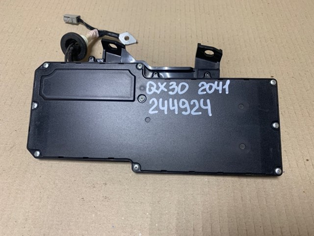 Антена на дах 282005DB0A NISSAN