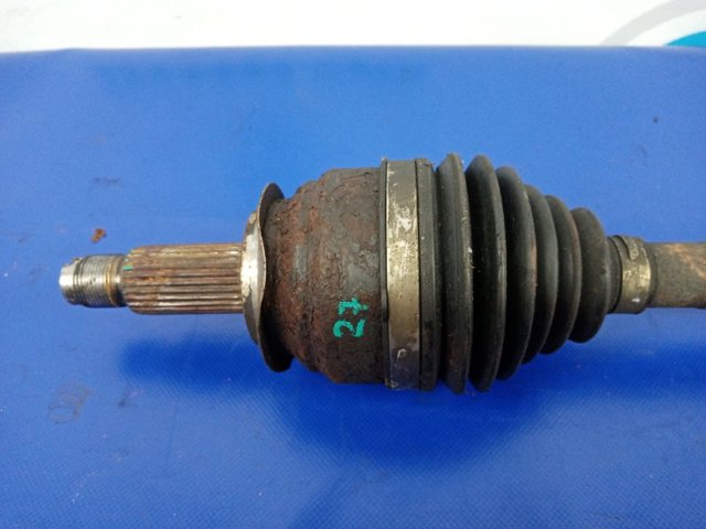 Піввісь (привід) передня 28321FG002 SUBARU