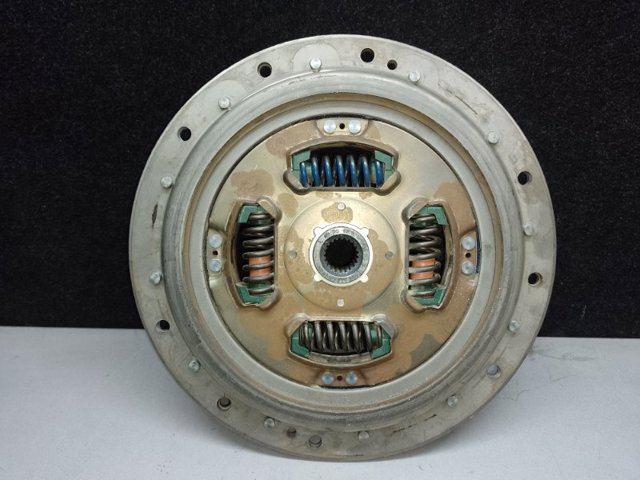 Диск зчеплення ведений 3127033010 TOYOTA