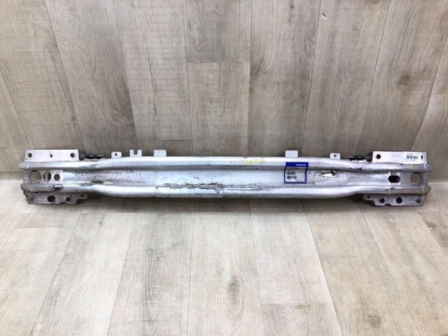 Балка бампера переднього 31276358 VOLVO