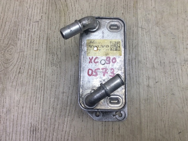 Масляний радіатор охолодження рідини АКПП 31368636 VOLVO