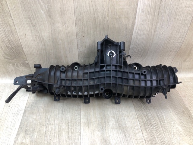 Колектор впускний 31431777 VOLVO