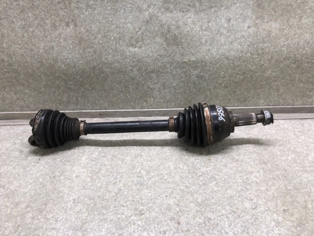 Привід лівий 31609806475 BMW