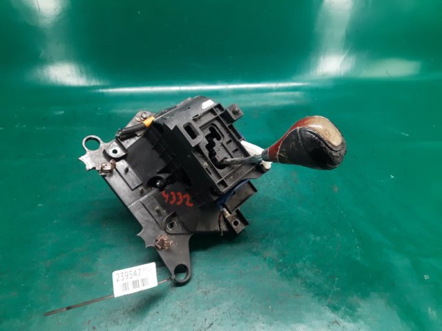 Механізм перемикання передач 3355030B20 TOYOTA
