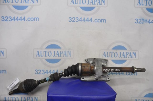 Привід правий 39100EL005 NISSAN