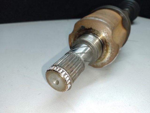 Привід лівий 391014BA0B NISSAN