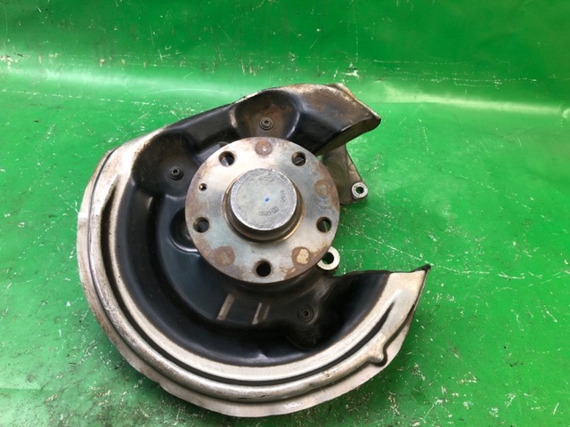 Цапфа поворотного кулака 3C0505435F VAG