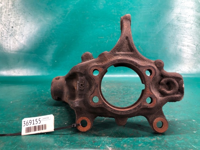 Цапфа - поворотний кулак передній, лівий 400154CE0A NISSAN