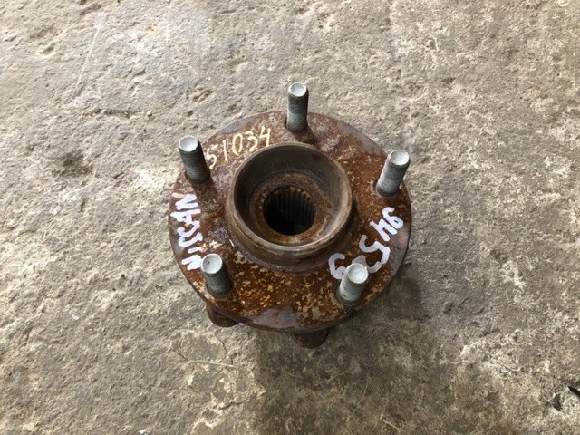 Колеса і маточини 40202CA010 NISSAN