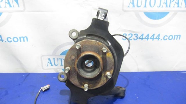 Маточина колеса передня 40202CG010 NISSAN