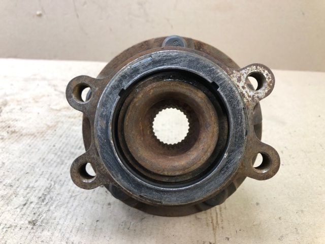 Маточина переднього колеса 40202EG36C NISSAN