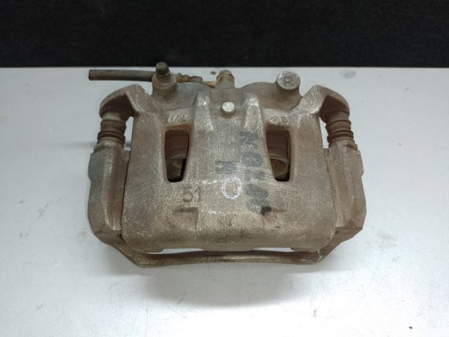 Супорт гальмівний, передній, правий 410013LM0A NISSAN