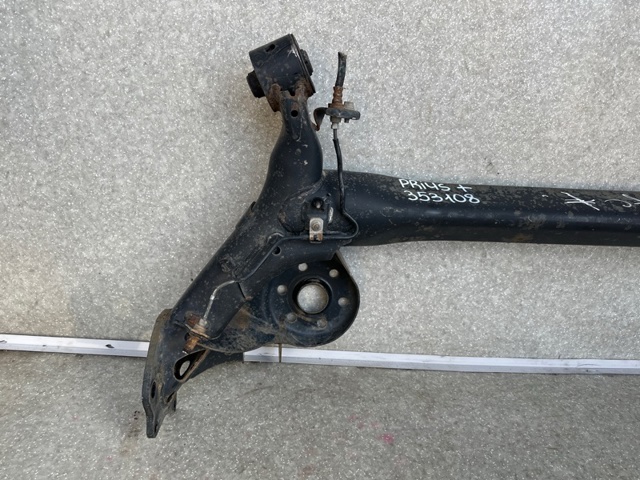 Підрамник задній 4210164010 TOYOTA