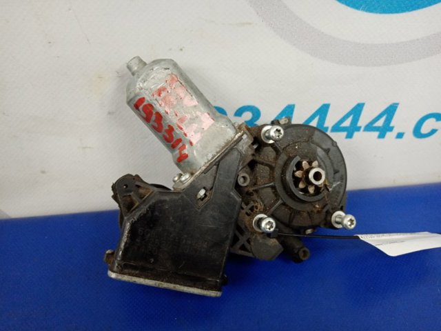 Підйомник механічний вітрового скла 42252010540 TOYOTA