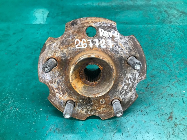 Маточина задня 4241042040 TOYOTA