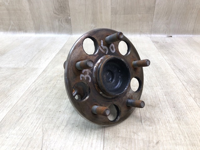 Маточини задніх коліс 4245006090 TOYOTA