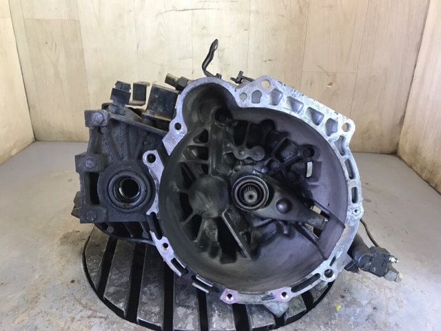 Коробка механіка в зборі 4300023017 HYUNDAI