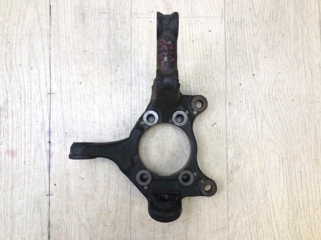 Цапфа поворотного кулака 4321202171 TOYOTA