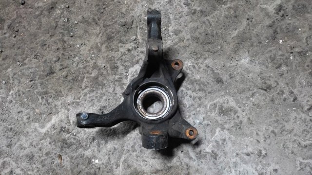 Цапфа поворотного кулака 4321258010 TOYOTA