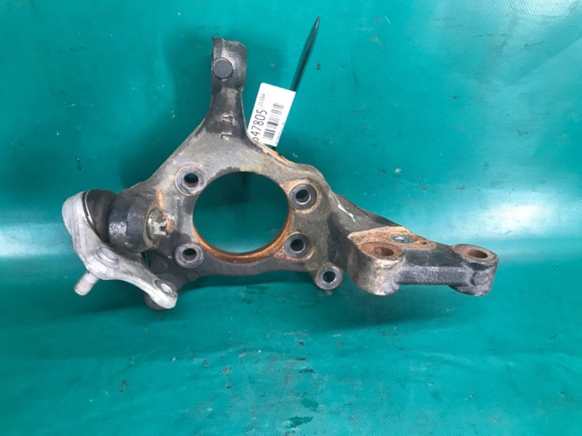Кулак поворотний передній лівий 4321278010 TOYOTA