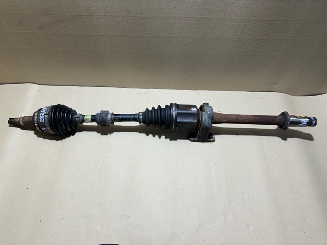 Піввісь передня, права 4341006690 TOYOTA
