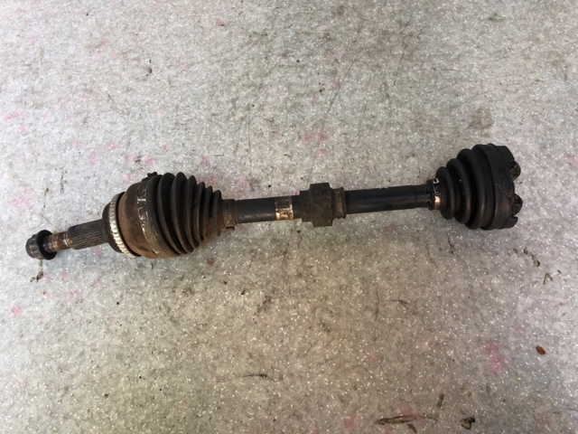 Привід правий 4341006730 TOYOTA