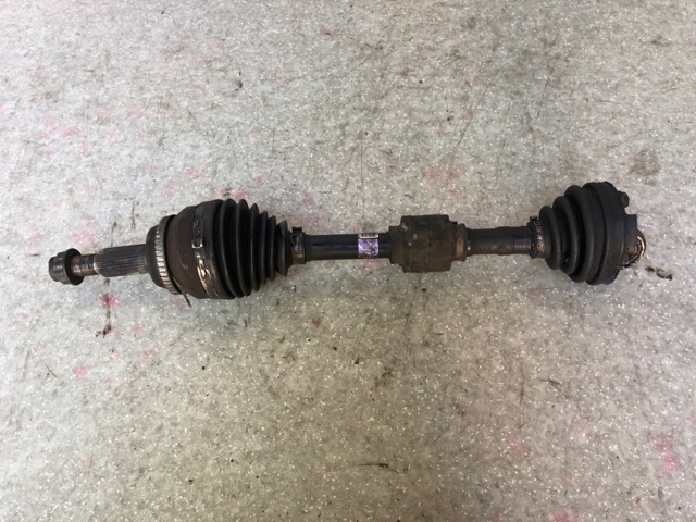 Піввісь передня ліва 434200T010 TOYOTA