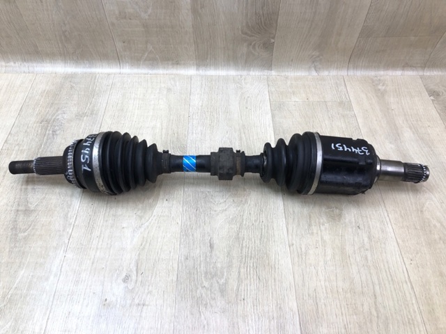 Привід передній лівий 434200W230 TOYOTA