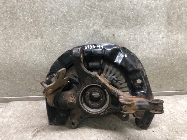 Маточини передніх коліс 4350208030 TOYOTA